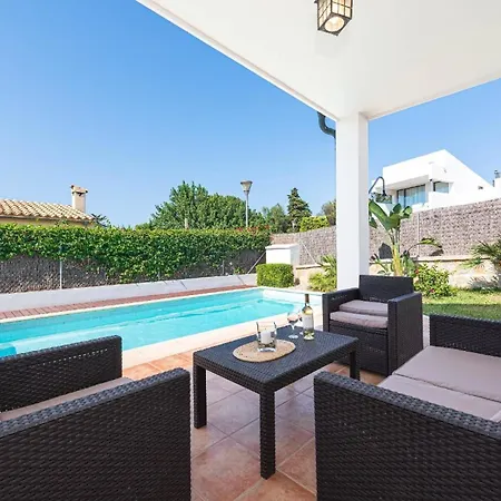 Ferienvilla, Mit Pool, Grosser Terrasse Und Atemberaubenden Meerblick U Bergblick Alcudia (Mallorca)